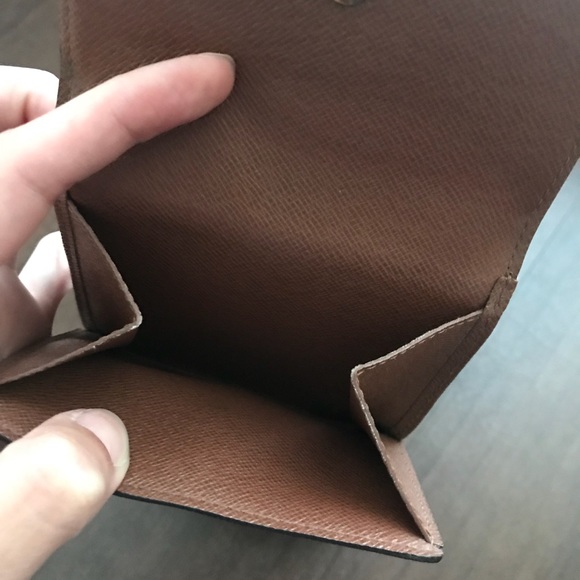 Authentic Louis Vuitton Compact wallet in Monogram - Picture 6 of 8